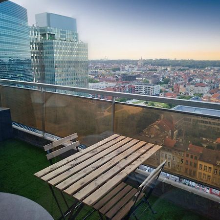 Studio Avec Vue Panoramique Et Parking Gratuit Brussels Luaran gambar